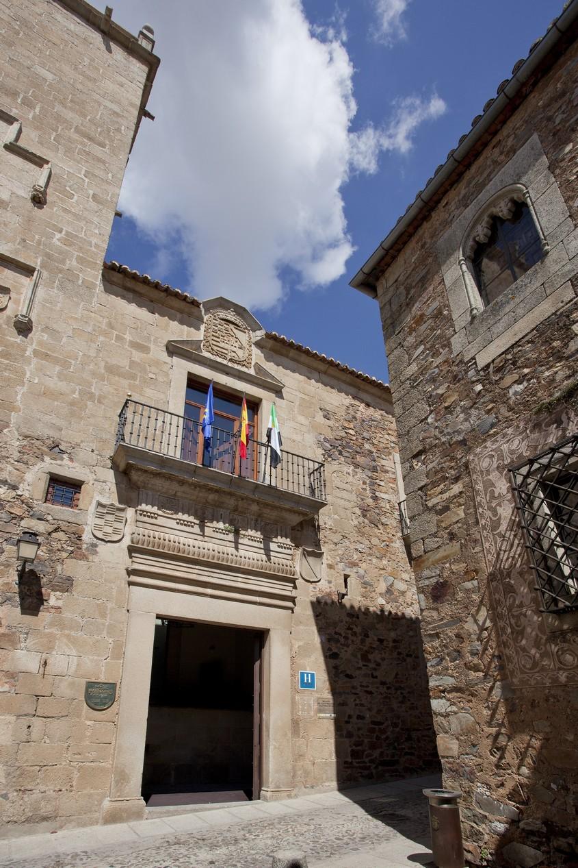 Parador De Caceres Luaran gambar