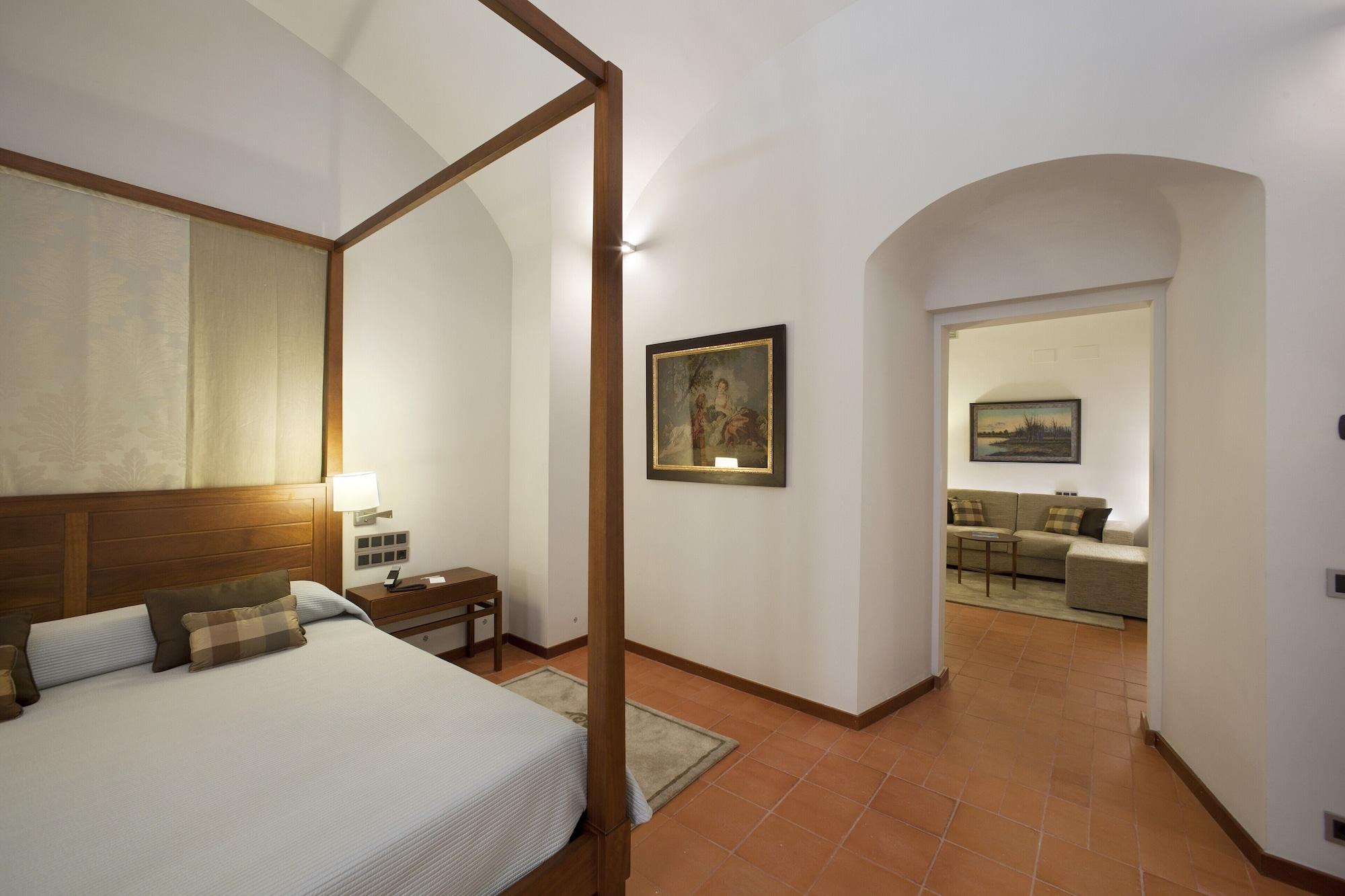 Parador De Caceres Luaran gambar