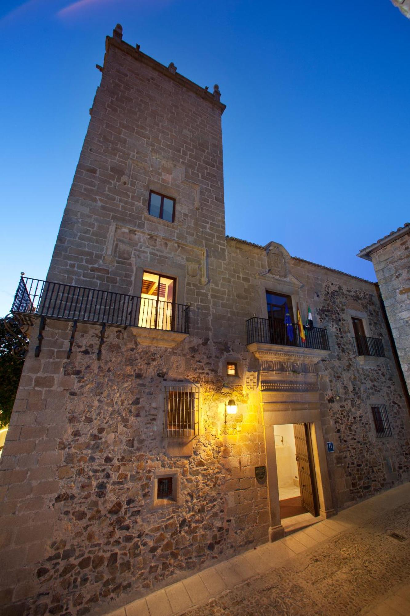 Parador De Caceres Luaran gambar