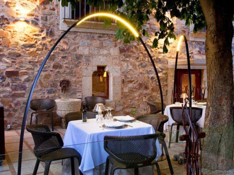 Parador De Caceres Luaran gambar