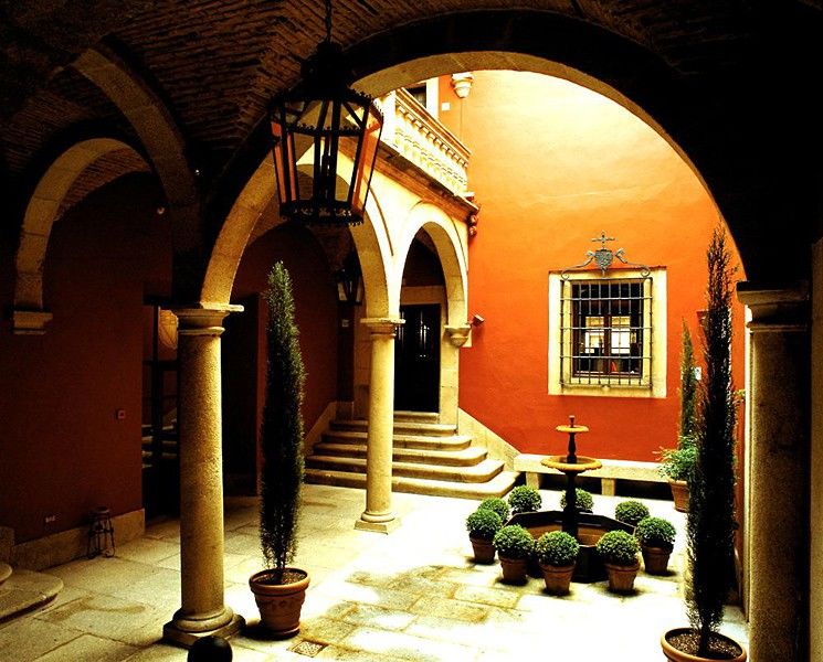 Parador De Caceres Luaran gambar