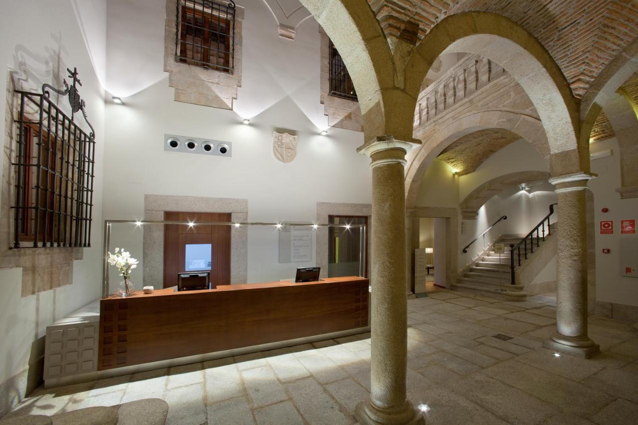 Parador De Caceres Luaran gambar